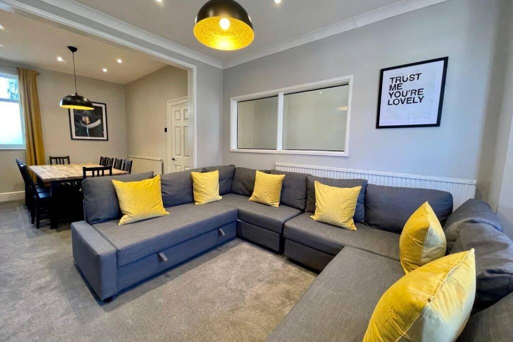 Large House Near Victoria Park For Groups, 10 Mins Bus To City Centre Cardiff Exterior foto