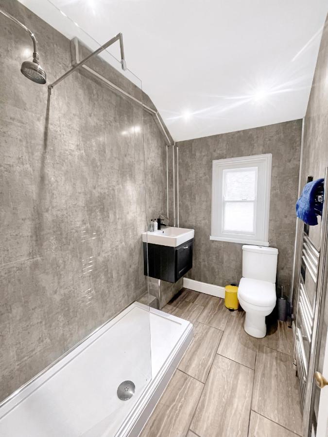Large House Near Victoria Park For Groups, 10 Mins Bus To City Centre Cardiff Exterior foto